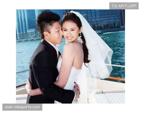 李小鹏家的体操房比我家客厅还大